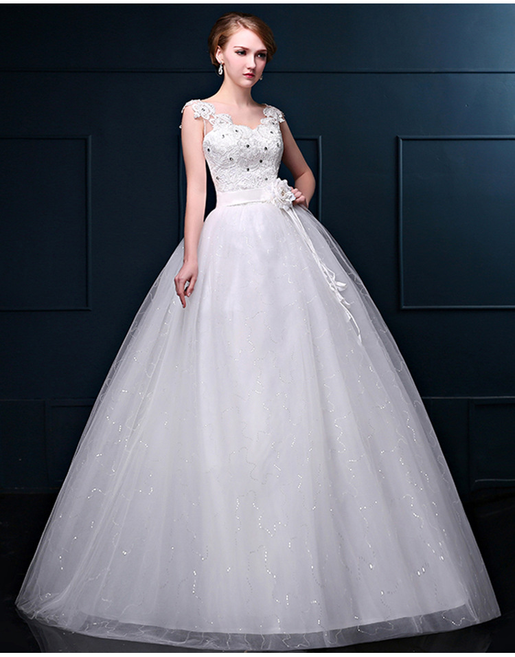 WDDH1633   Long Trails Wedding Dresses